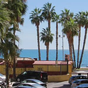 https://apartamento-en-playa-malagueta-con-vistas-al-mar.es-andalucia.com