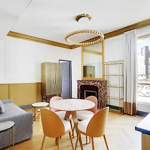 Pick A Flat's In Champs Elysees - Rue Du Colisee Apartment Paris